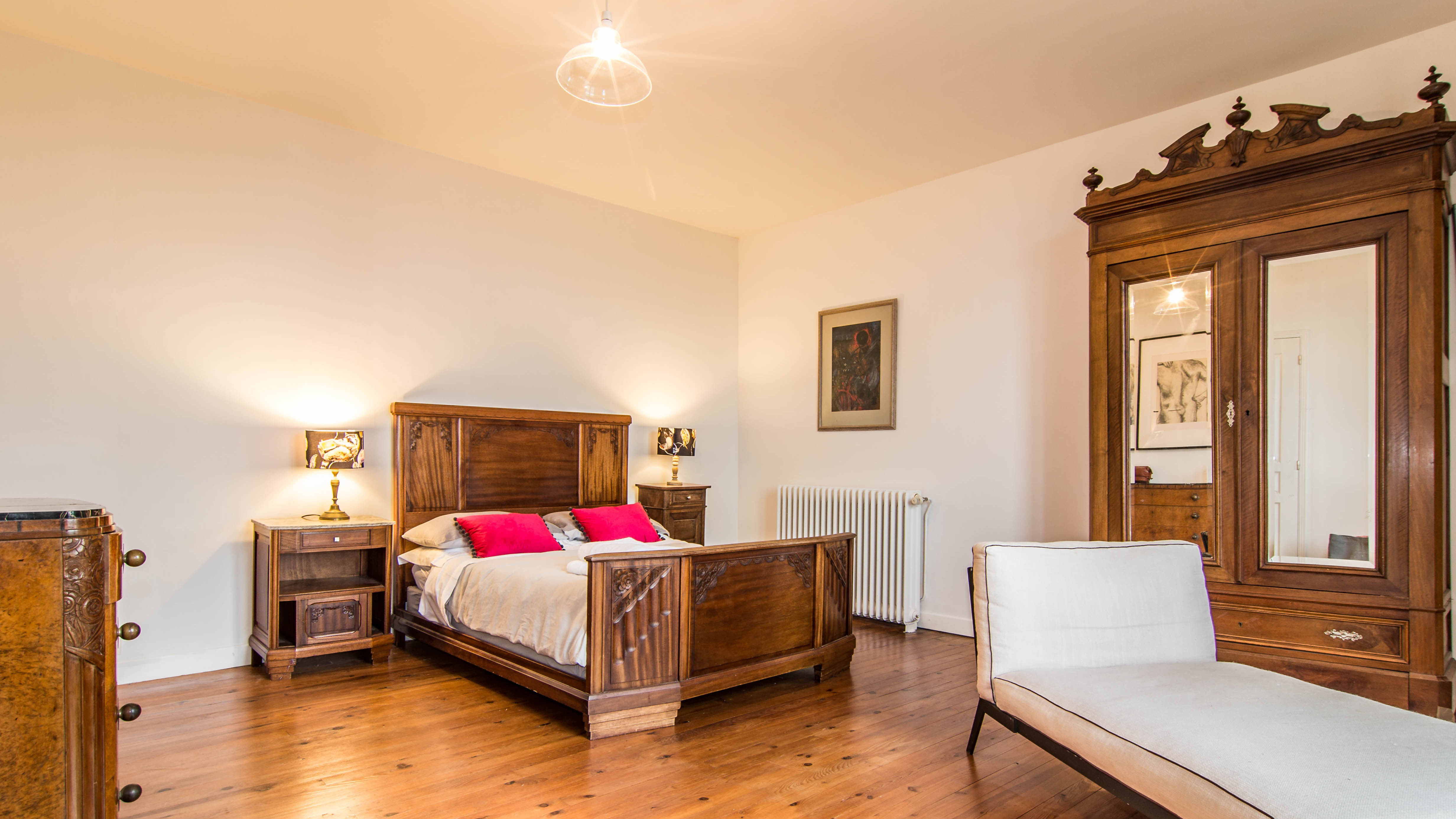 The Orangerie TV screen (16)-2.jpg